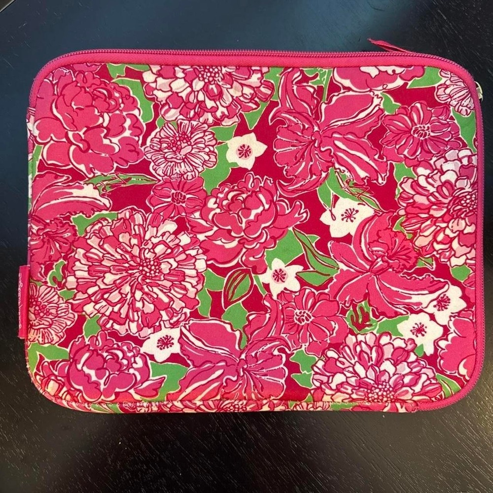 Lilly Pulitzer May Flowers Tablet Sleeve Pink Green 8x10